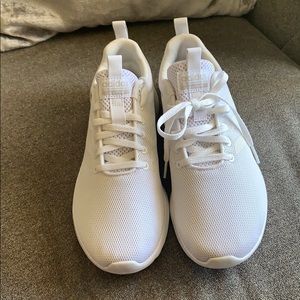 Adidas cloudfoam tennis shoes